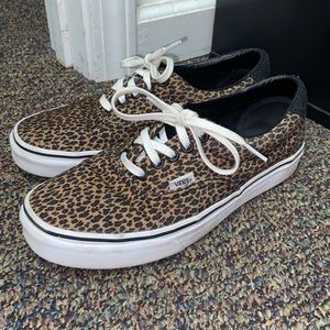 LEOPARD PRINT VANS